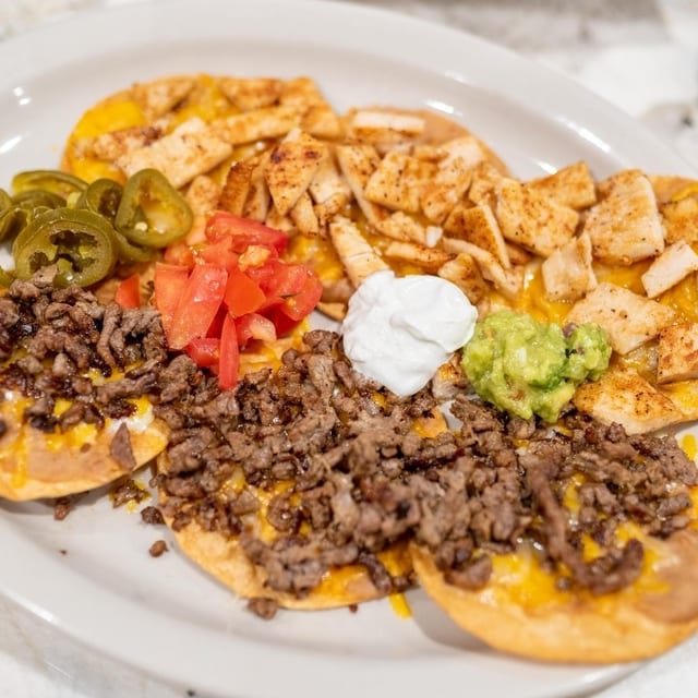 Mega Nachos.