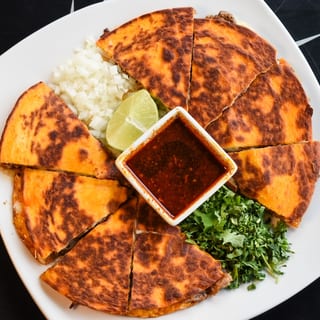 Pizza Birria